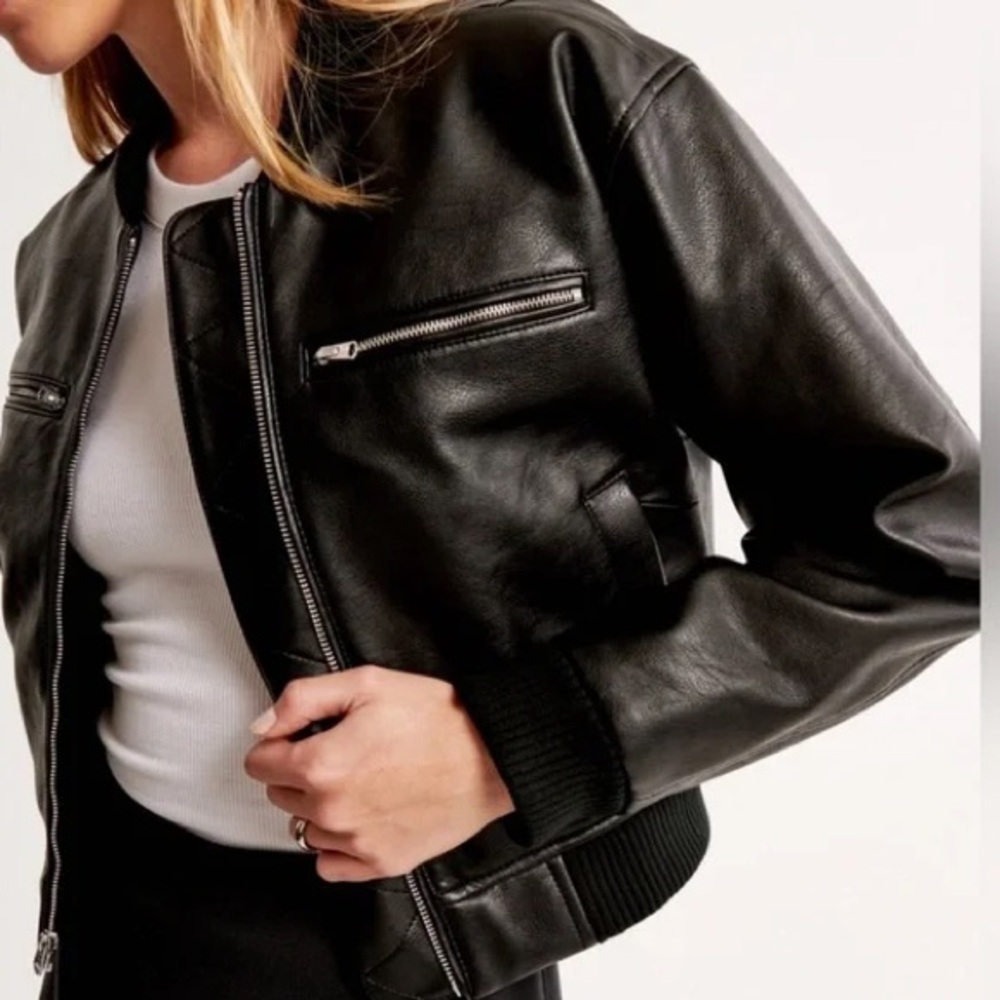 Abercrombie & Fitch Cropped Vegan Leather Bomber Jacket Small